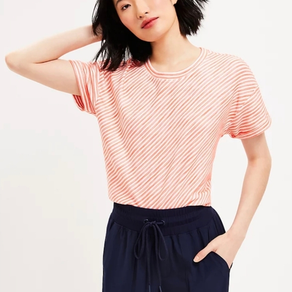 Lou & Grey Tops - EUC Lou & Grey boxy fit crewneck t-shirt with textured vivid orange stripes